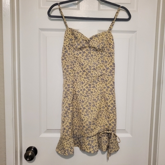 Princess Polly Floral Mini Dress Sz 6 - Picture 1 of 10